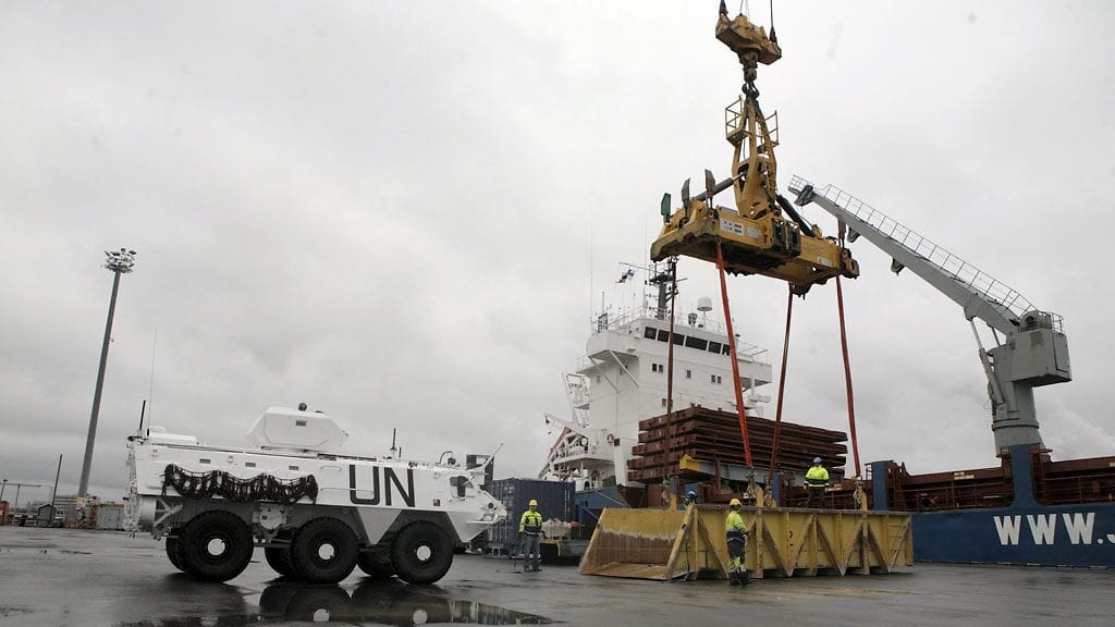 Satamaoperaattori Euroports Rauman työntekijät ovat marssineet ulos Rauman satamassa.