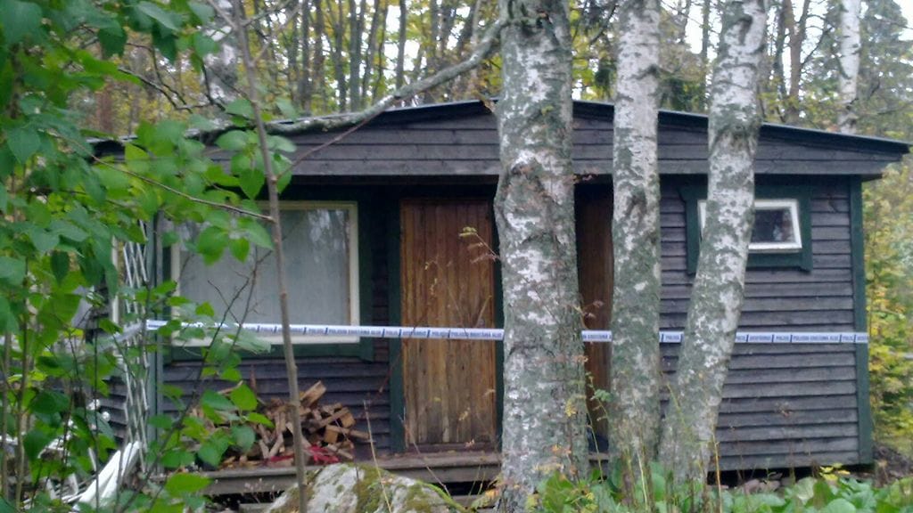 Tästä mökistä 8-vuotias tyttö löydettiin sidottuna.