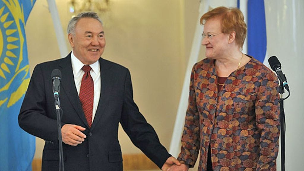 Kazakstanin presidentti Nursultan Nazarbajev ja presidentti Tarja Halonen 24.3.2009 (LEHTIKUVA)