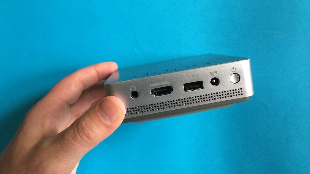 Asus S1 -kompaktikokoinen LED-projektori