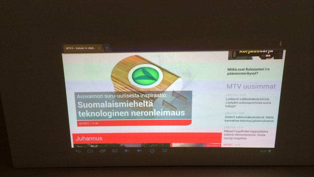 Asus S1 -kompaktikokoinen LED-projektori
