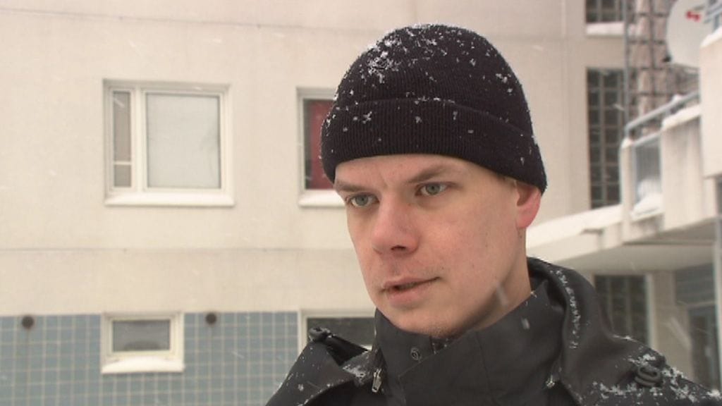 Naapuri Juha-Matti Länsisaaren mukaan surmattujen asunnossa riideltiin usein.