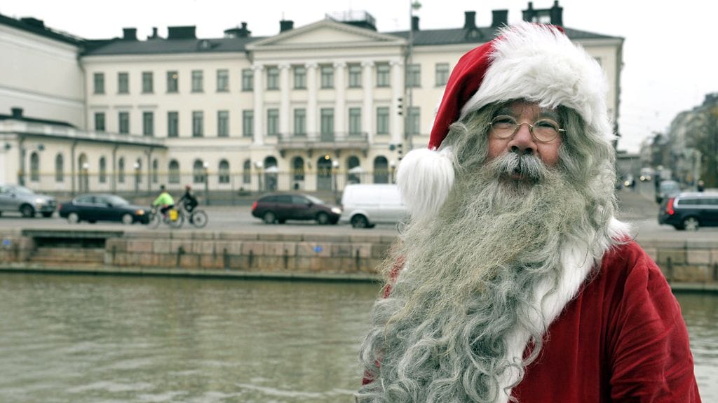 Joulupukin parran väri heijastelee hyvin jouluviikon säätä, harmaalta vaikuttaa...