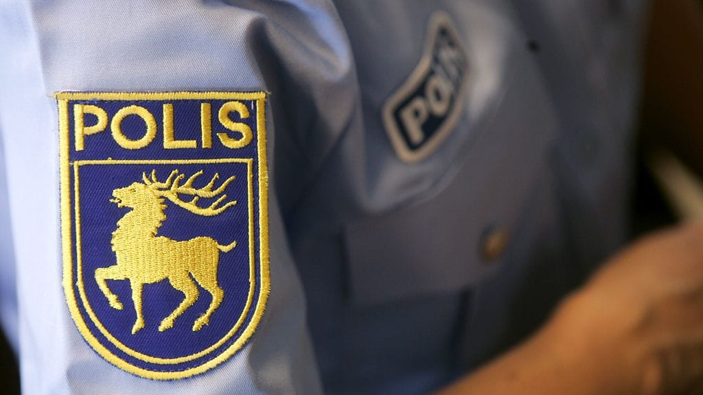 Sukellusseurueessa mukana ollut mies kuoli viime perjantaina Ahvenanmaalla. Onnettomuuden syy on poliisille yhä epäselvä.