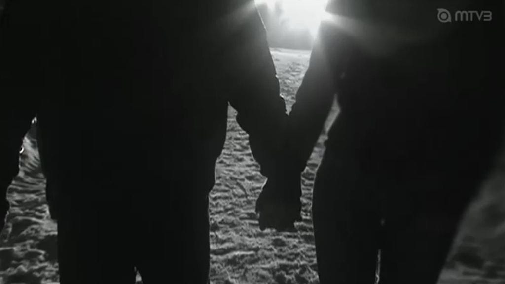 45 minuuttia -ohjelman mukaan rakkaus sekoitti peitepoliisin pään. Kuva ohjelmasta.