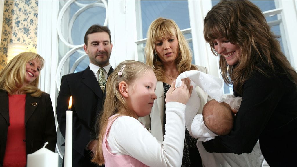 Nimiin liittyvää paperisotaa on tarkoitus keventää.