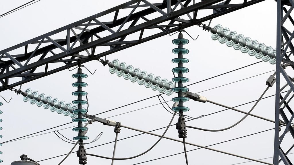 Suomen suurin sähkönjakelija Caruna ilmoitti päättyneellä viikolla nostavansa osassa maata sähkönsiirtomaksua keskimäärin 27 prosenttia.