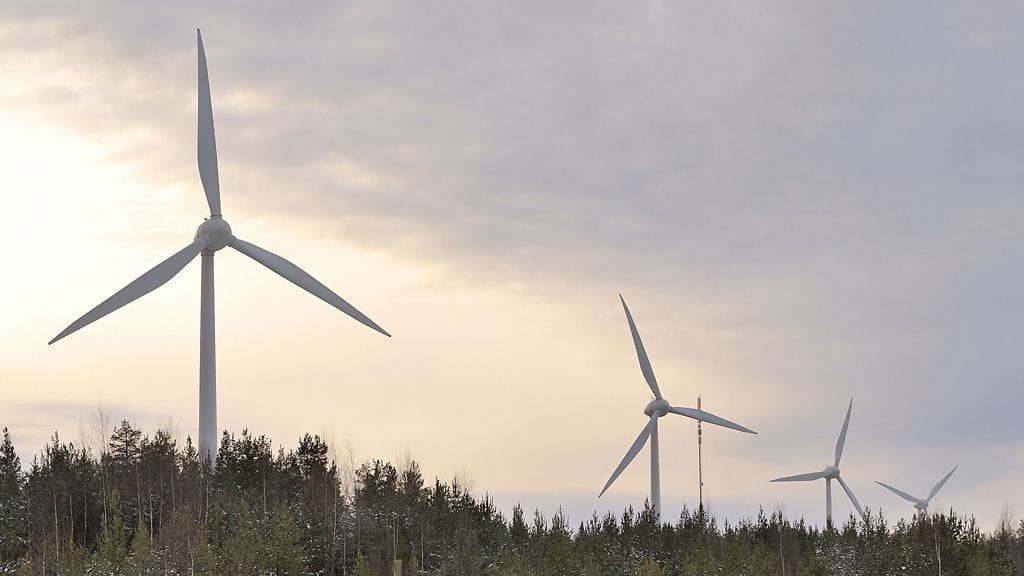 Tuulivomaloita Hangossa.