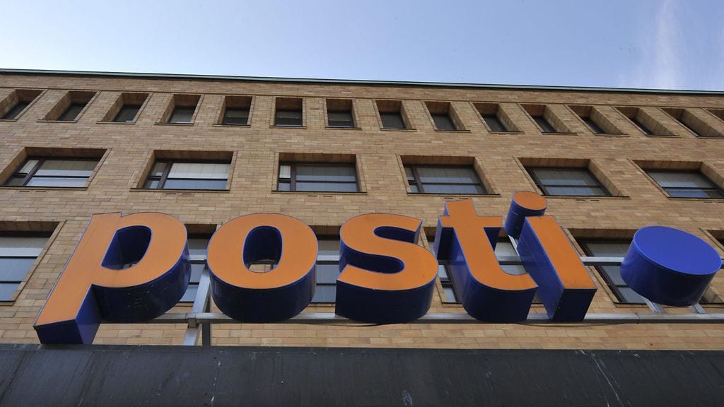 Hinnoittelua kritisoidaan yritykseksi vähentää tiistaijakelun haluttavuutta.