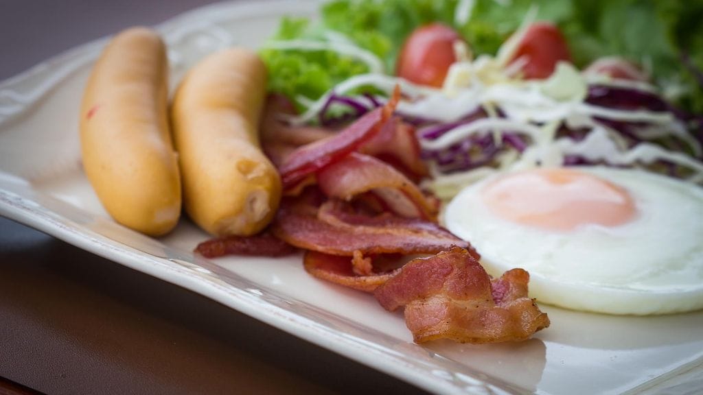 Hotelliaamiaisen hävikki voi olla hurjaa luokkaa.