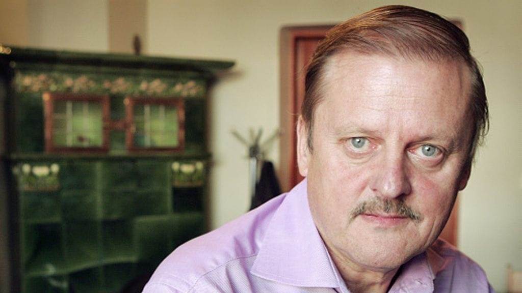 Emeritusprofessori Kari Uusikylä toivoo, että uusin koulukohu toisi kouluille vihdoinkin lisää rahaa luokkakokojen pienentämiseen ja oppilashuoltoon.