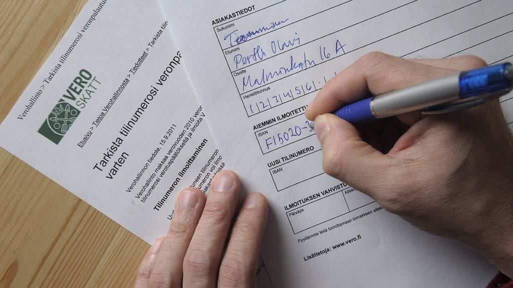 Veronpalautukset maksetaan tileille joulukuussa, jolloin maksetaan myös jäännösverot.