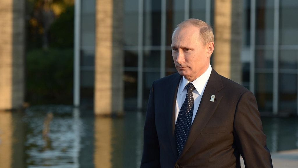 Vladimir Putin kehottaa länsimaita olemaan sekaantumatta Venäjän sisäpolitiikkaan.