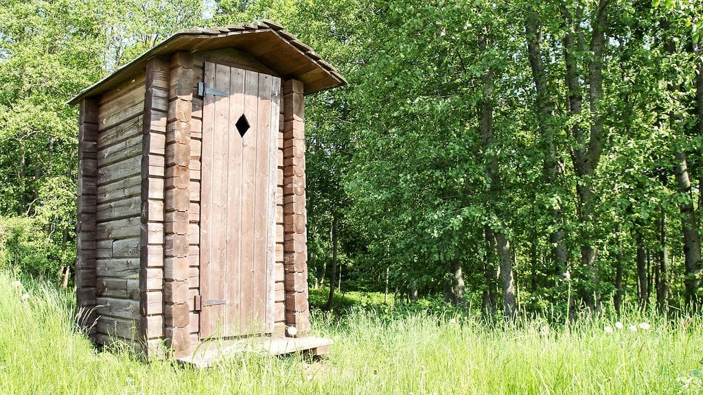 Lähes 40 prosenttia suomalaismökkeilijöistä tekee tarpeensa kuivakäymälässä.