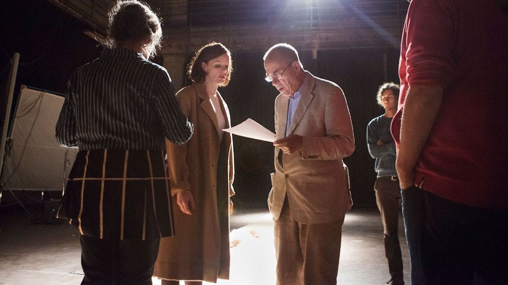 Minna Haapkylä ja Jörn Donner Armi elää! -elokuvan kuvauksissa