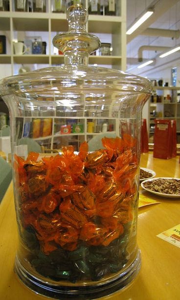 Rooibosista tehdään muun muassa makeisia.