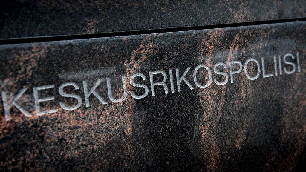 Keskusrikospoliisin ylläpitämään epäiltyjen rekisteriin on syötetty tietoja 1990-luvun lopulta saakka.