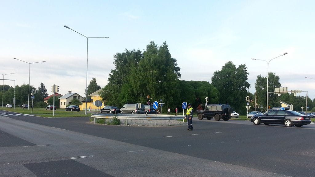 Putinin vierailu Turussa aiheutti eritysijärjestelyjä liikenteeseen 25. kesäkuuta 2013.