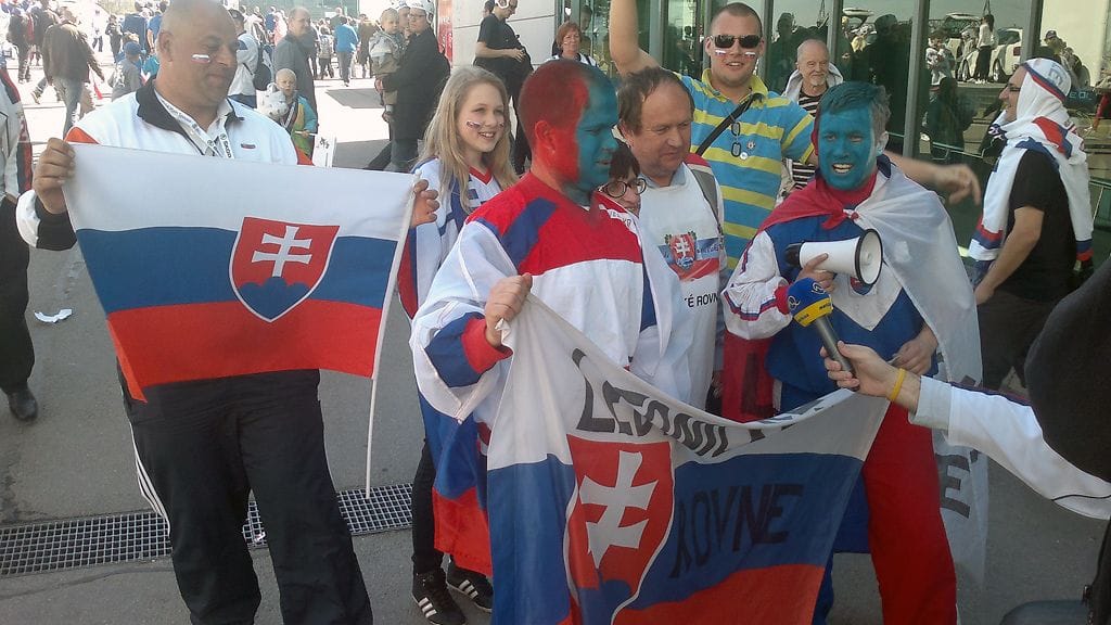 Slovakialaisilla riitti riemua USA:n kaatamisen jälkeen.