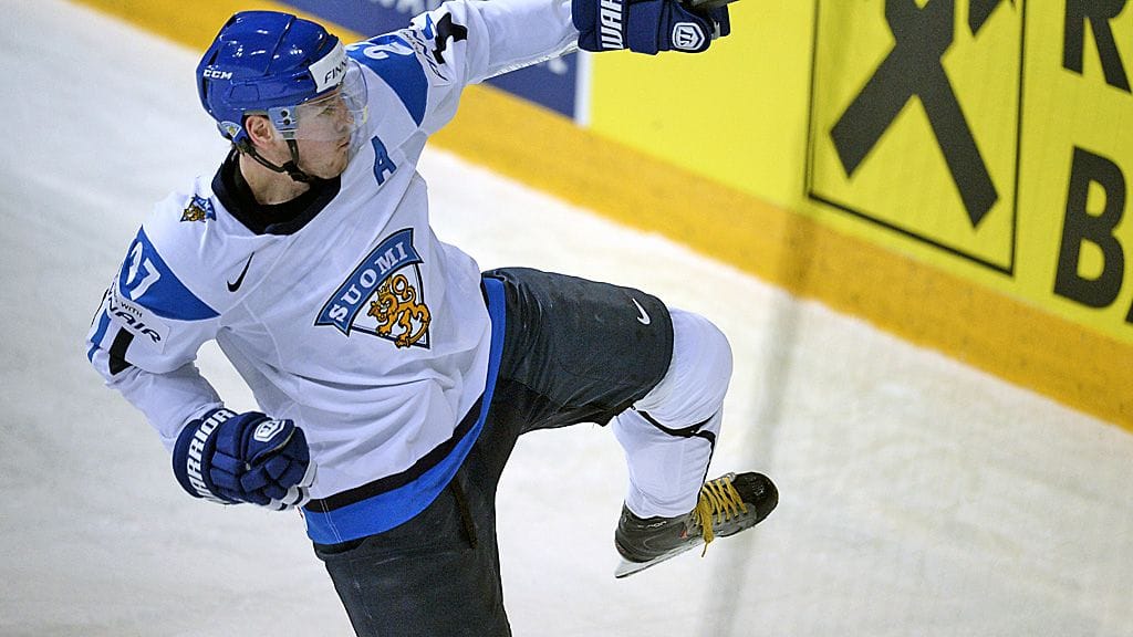 Petri Kontiola tuulettaa tekemäänsä maalia Saksaa vastaan. Hänen kohdistuu tänäänkin isot odotukset.