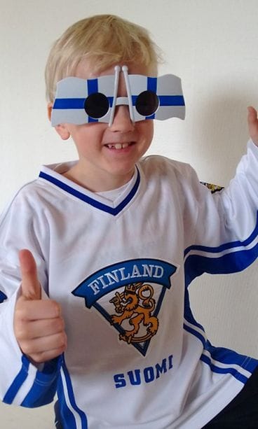 Leevi tyhjensi säästöpossunsa ja osti oman leijonapaidan.