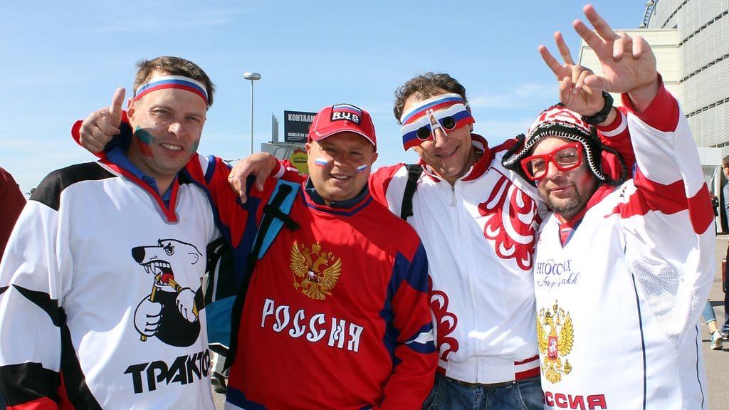 Hymy ei hyytynyt, vaikka arvostelu Venäjän joukkuetta kohtaan olikin kovaa. Venäläisnelikko Artjum, Vasili, Igor sekä Yordan arvioi, että Venäjän pelissä meni kaikki pieleen.