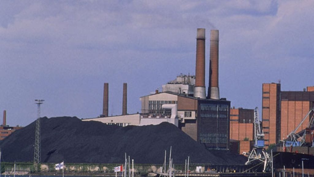 Helsingin Hanasaaren hiilivoimalle mietitään korvaavia vaihtoehtoja.