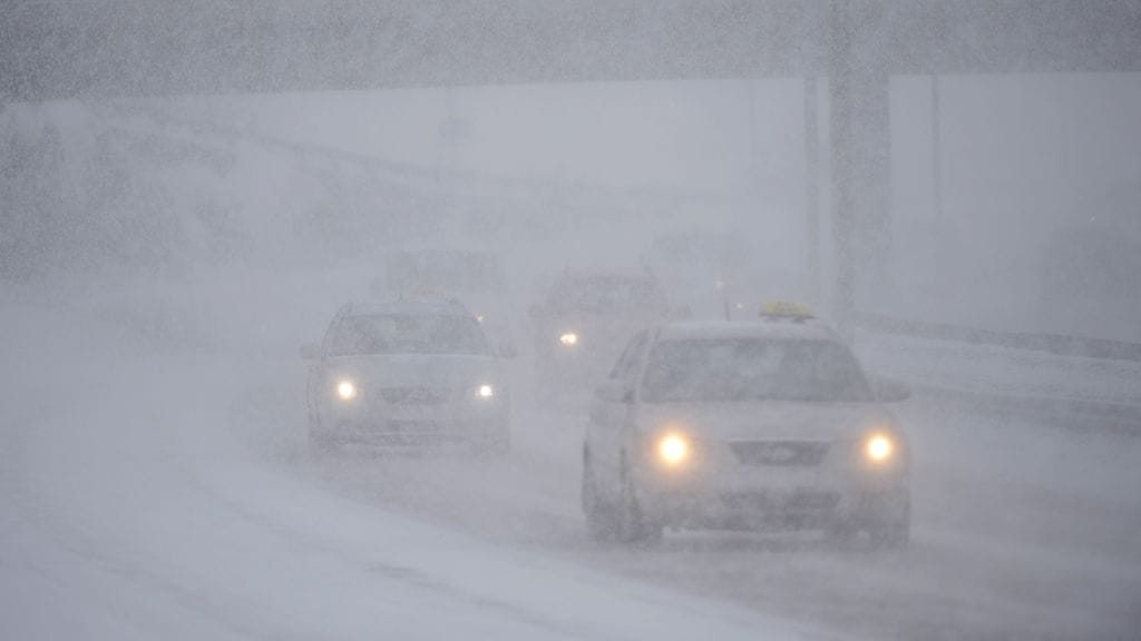 Etelä-Suomessa voi sataa huomenaamuna jopa viisi senttiä lunta.