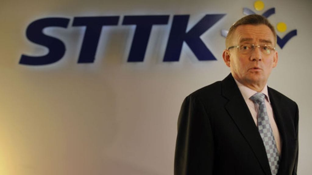 STTK:n puheenjohtaja Mikko Mäenpää STTK:n tiedotustilaisuudessa talouskasvun ja työllisyyden kolmikantaisesta ohjelmavalmistelusta Helsingissä 22. maaliskuuta 2010. Kuva: Lehtikuva