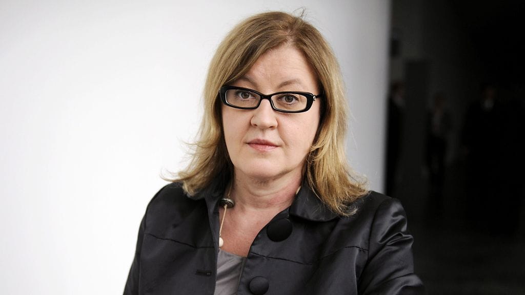 Taiteen akateemikko, kuvataiteilija Eija-Liisa Ahtila.