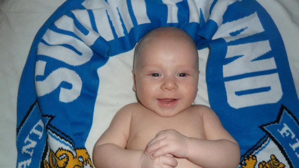 Noel Rossi, 3 kk, lähettää leijonaterveiset koko joukkueelle Pieksämäeltä!