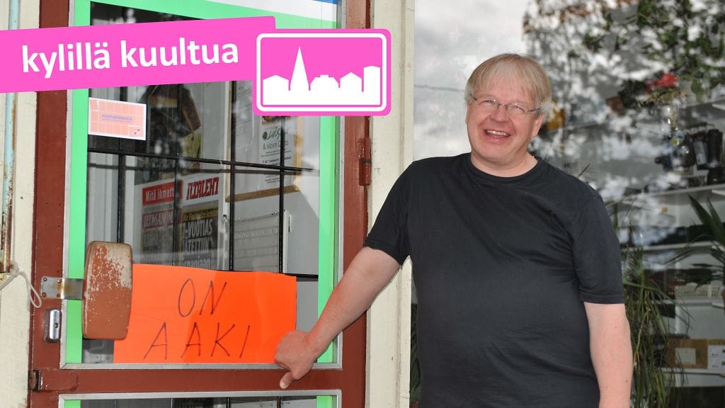 Kauppias Jari Ihalainen on pitänyt Kosken kauppaa Hankasalmen Venekoskenkylällä jo 23 vuotta.