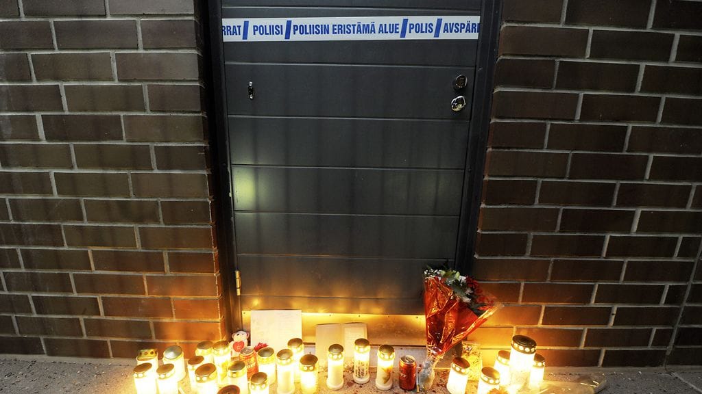 Kaksi nuorta murhattiin kerrostaloasunnossa Espoon Kauklahdessa helmikuussa 2013.