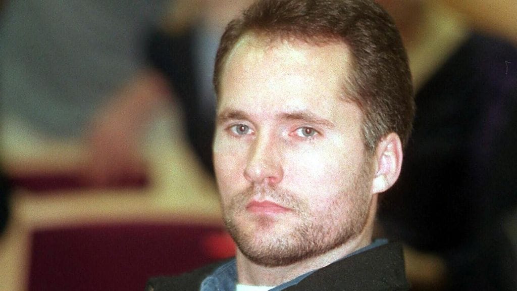 Kuvassa ampumiset tunnustanut tanskalainen Steen Christensen Helsingin käräjäoikeudessa vuonna 1998.