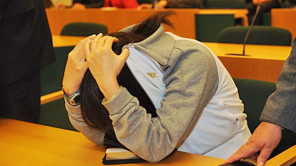 Kolmen lapsensa murhasta syytetyn taiwanilaisäidin käsittely jatkui mielentilatutkimuksen jälkeen Espoon käräjäoikeudessa 14. elokuuta 2008. (LEHTIKUVA)