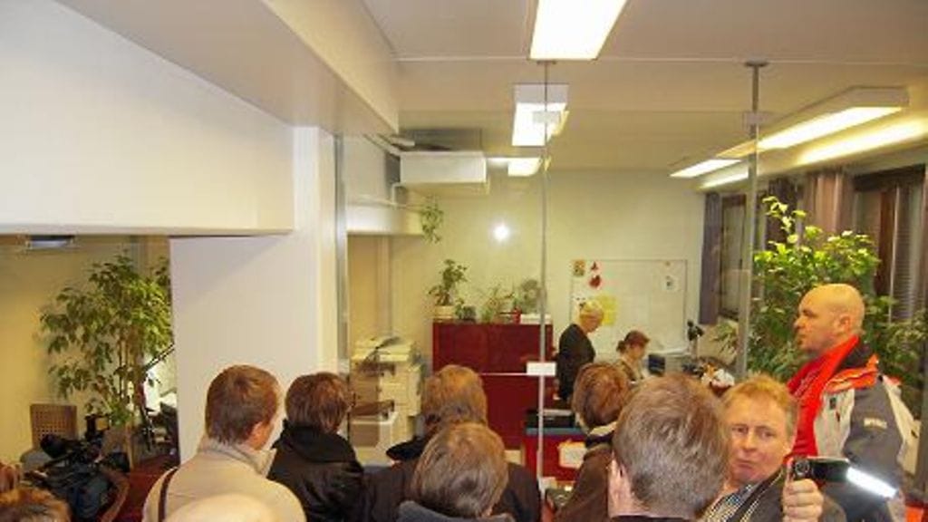 Toimittajat täyttivät Helsingin hovioikeuden kirjaamon