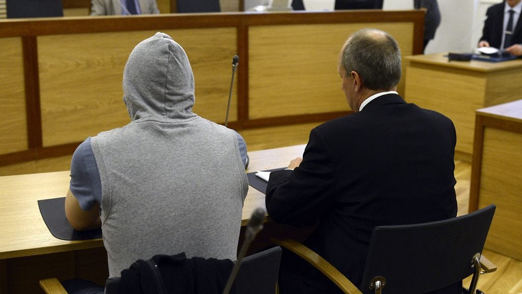 Kotkassa 8-vuotiaan tytön siepanneen miehen vangitsemisesta päätettiin Kymenlaakson käräjäoikeudessa 27. syyskuuta 2012.