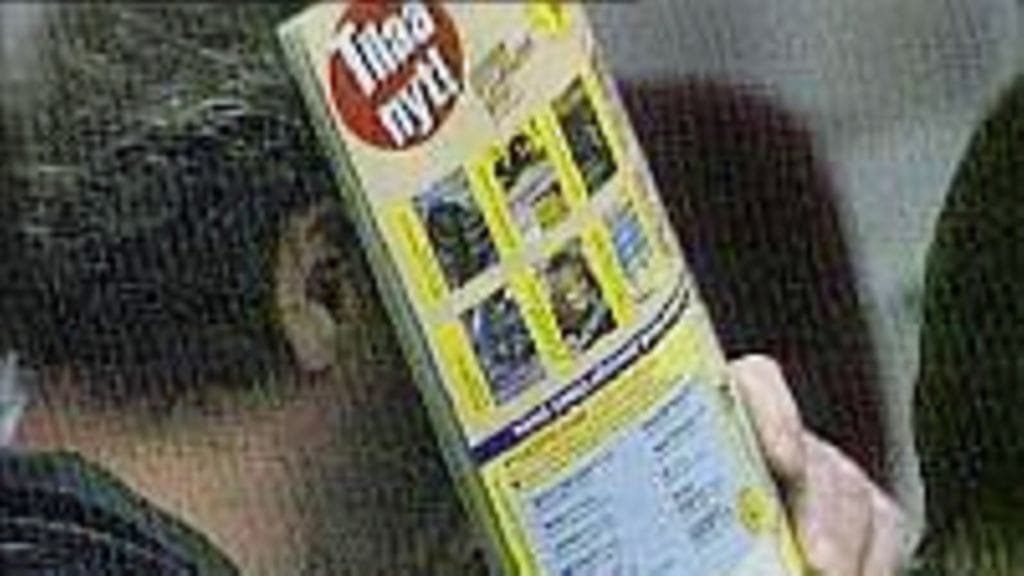 Raimo Tienhaara oikeudessa 90-luvun lopussa. Tiettävästi tiedotusvälineillä ei ole Raimo Tienhaarasta yhtään kasvokuvaa.