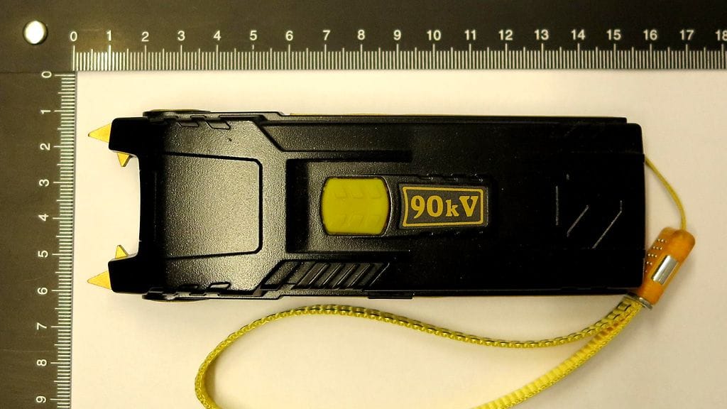 Venäläisen miehen kuljettamasta ajoneuvosta löytyi maahantulotarkastuksen yhteydessä sähkölamautin.