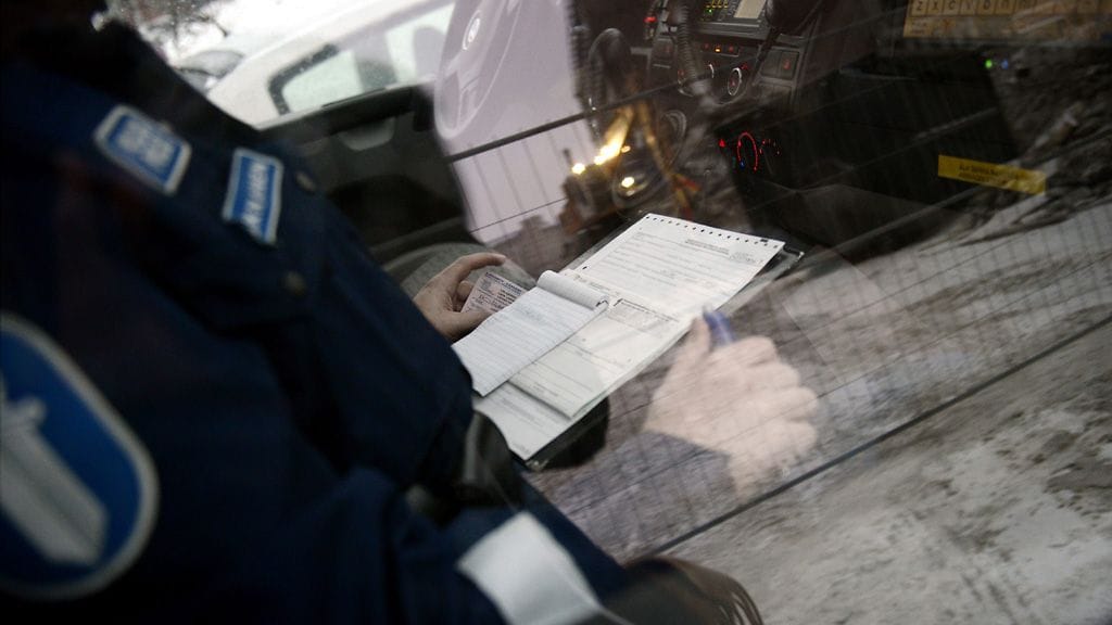 Poliisi on saamassa valtuudet kirjoittaa sakot ensitä useammasta rikoksesta. Uudistuksella halutaan keventää tuomioistuinten juttusumaa.