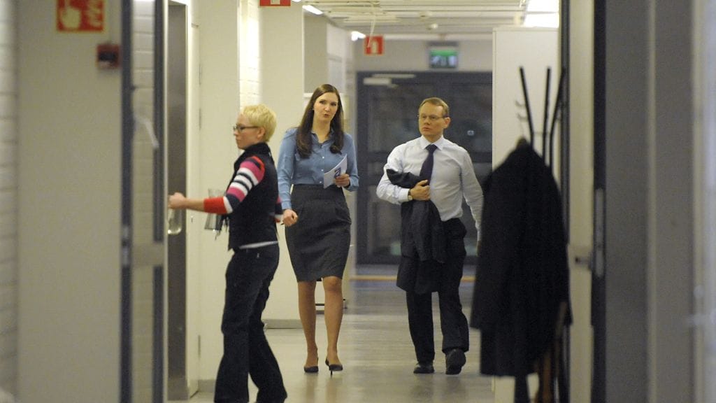 AKT:n puheenjohtaja Timo Räty saapui tänään 2012 Yleisradion tiloihin.
