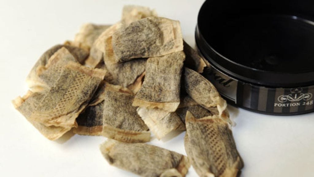 Ruotsalaisen Swedish Match -yhtiön valmistamaa General-nuuskaa annospusseissa. (LEHTIKUVA)