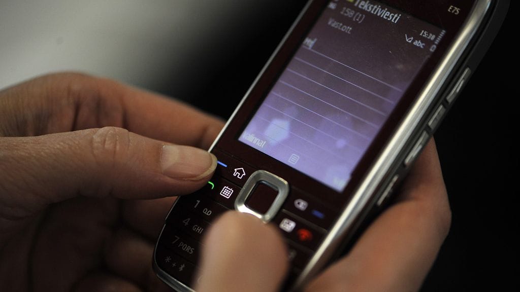 Tekstiviestienkin kautta suoritetaan vielä huijauksia.