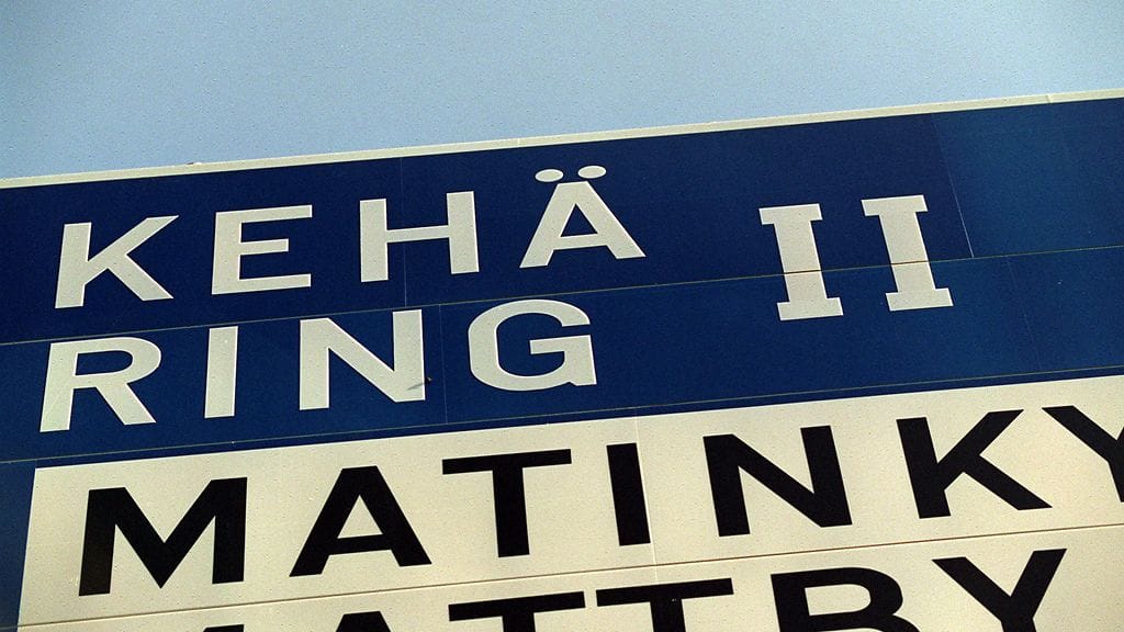 Rauman Lukon juniorijääkiekkojoukkueen valmentaja pelasti joukkueen onnettomuudelta viime lauantaina, kun joukkueen kuljettaja menetti yllättäen tajuntansa kesken ajon.