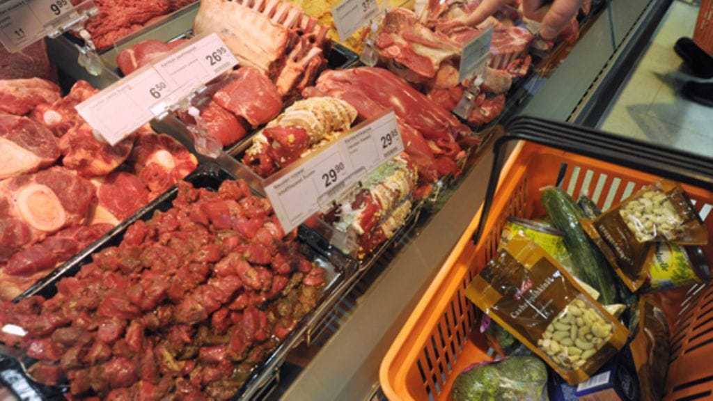 Lihan kuluttajahinnat laskevat PTT:n mukaan muita elintarvikkeita enemmän.