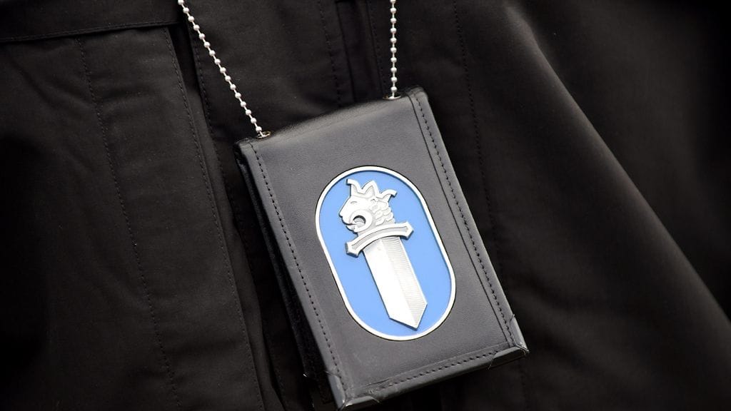 Liivijengiläisiä epäillään poliisien pahoinpitelystä.