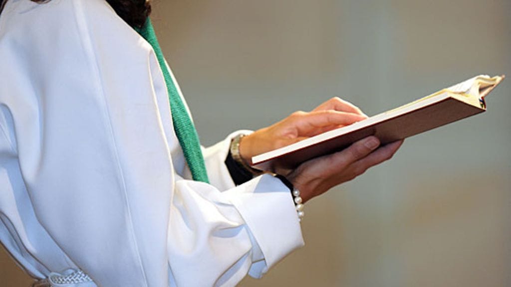 Kuvan pappi ei liity tapaukseen. Kuva: Lehtikuva