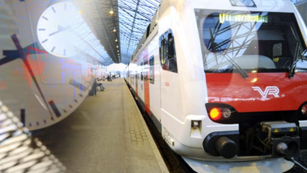 Käytetystä lipusta maksetaan takaisin kaksikymmentäviisi prosenttia, jos juna saapuu määränpäähän tunnin myöhässä.