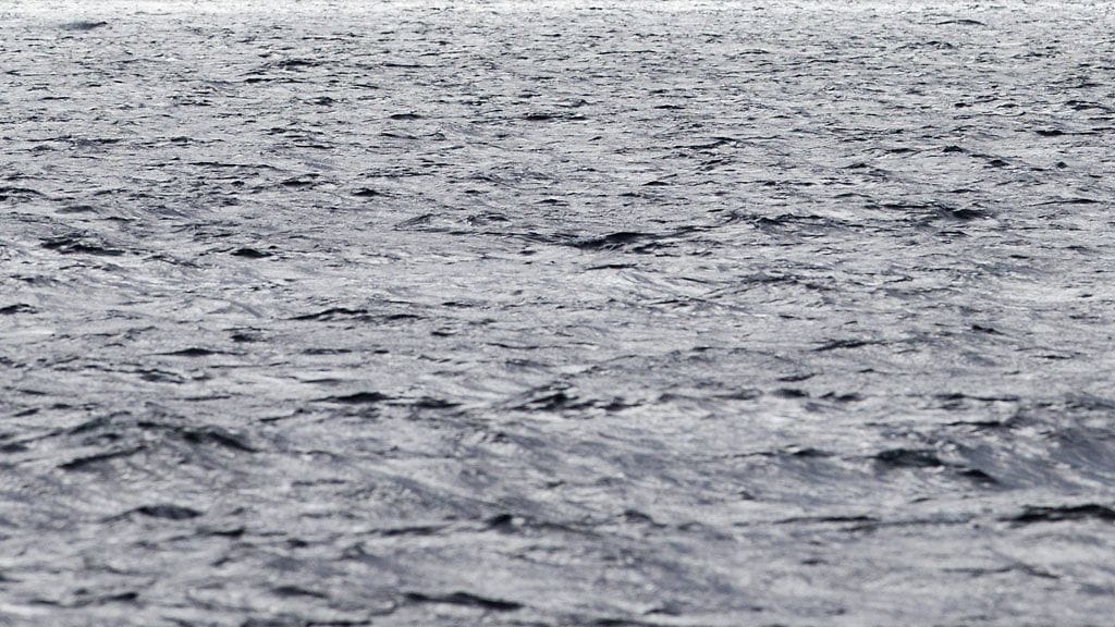 Kuvituskuva. Sivullinen kuuli avunhuutoja vedestä ja paikalle kutsuttiin pelastuslaitos.