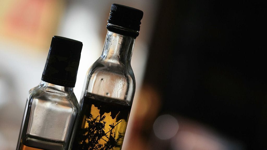 Kuvituskuva. Espanja tuottaa perinteisesti noin puolet maailman oliiviöljystä, mutta helteiden ja metsäpalojen vuoksi oliivisato on ollut huono sekä viime että tänä vuonna.